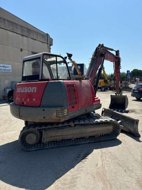 Neuson 8002 Photo 3