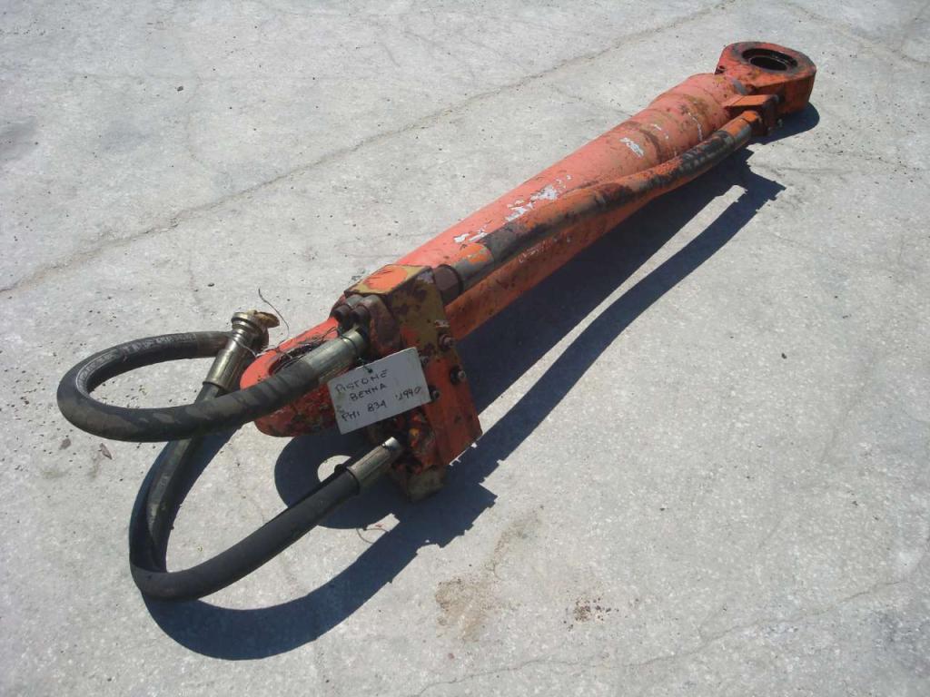 Bucket rotation piston for PMI 834 Photo 1