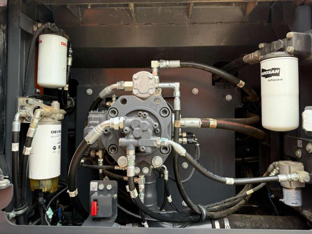 Doosan DX300LC-7 Photo 15