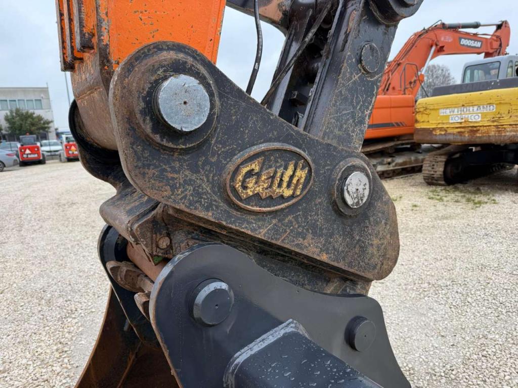 Doosan DX300LC-7 Photo 6