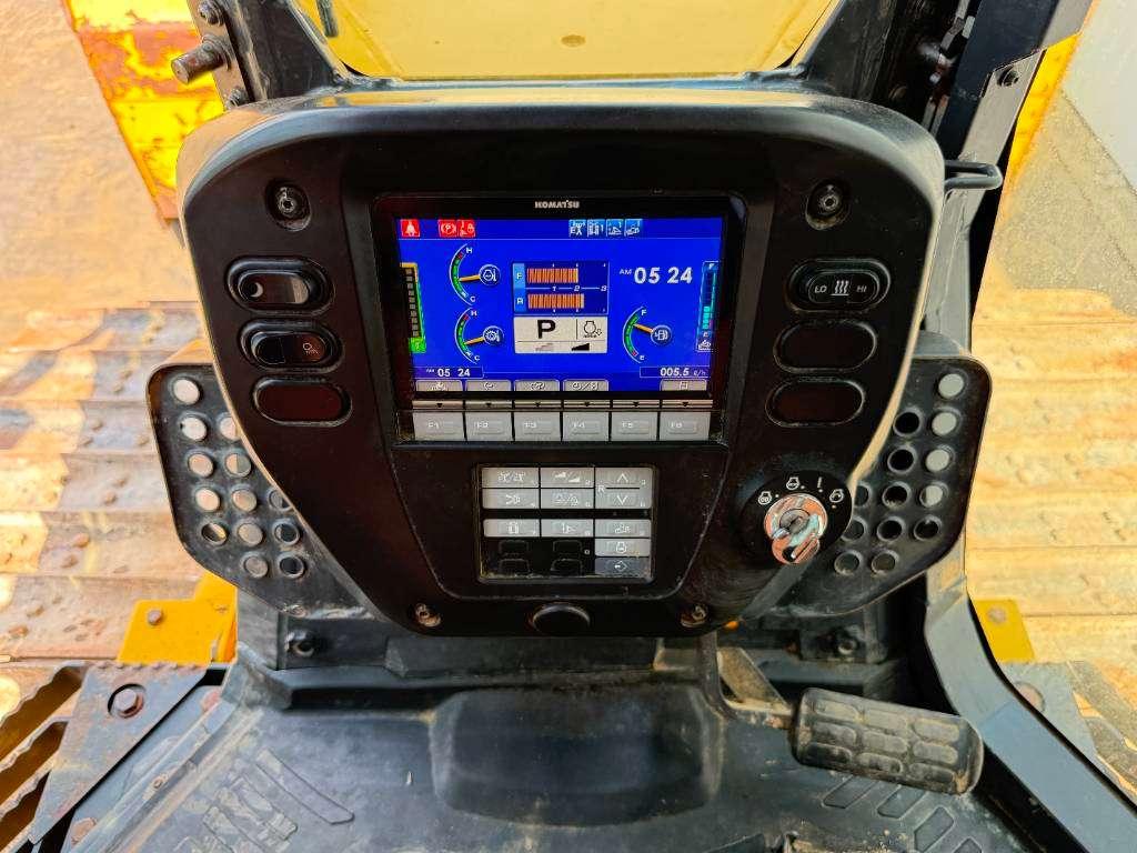 Komatsu D61PX-24 - Ripper Valve / Camera Photo 9