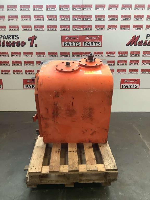 Oil tank for Fiat Hitachi EX 235 Photo 1