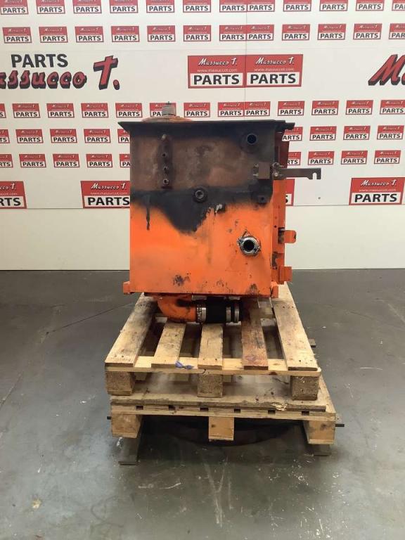Oil tank for Fiat Hitachi EX 235 Photo 3