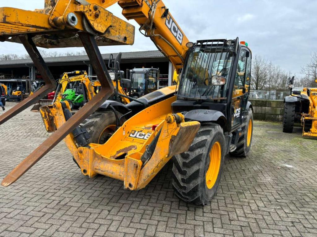 JCB 533-105 Photo 1