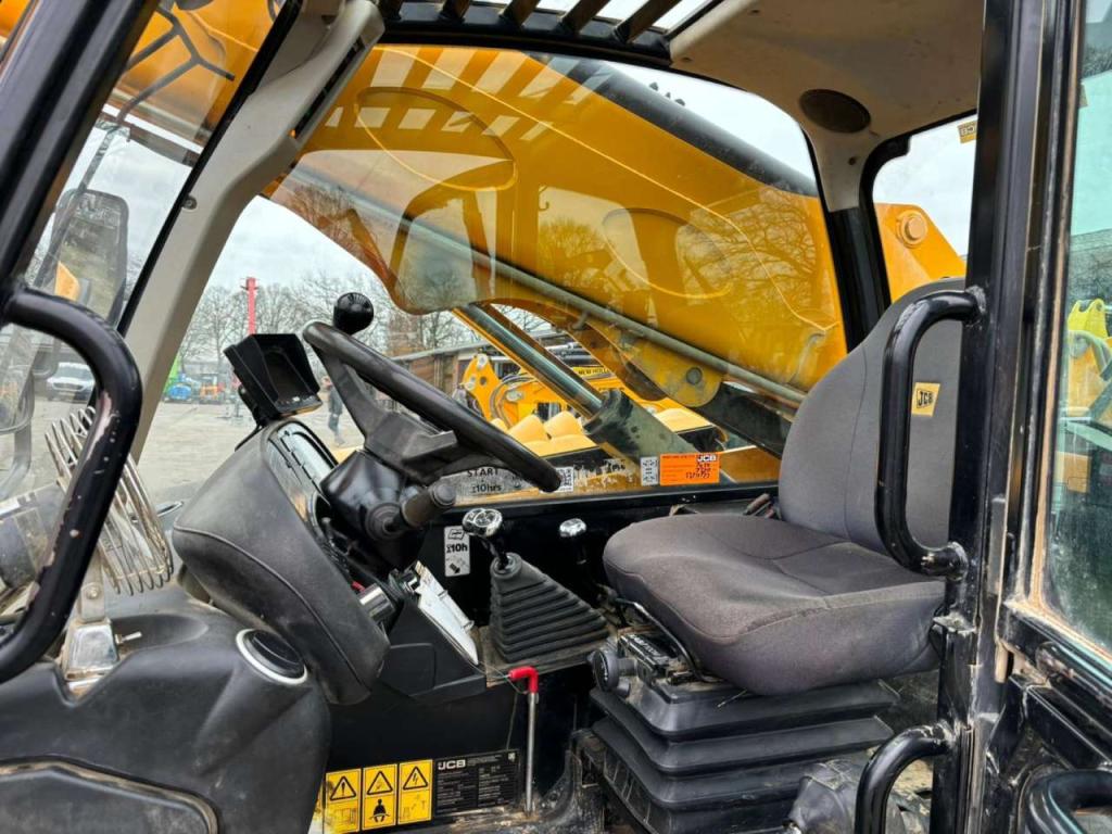 JCB 533-105 Photo 6