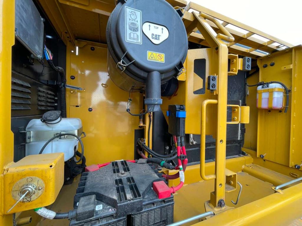 Caterpillar 320D3 GC Photo 29