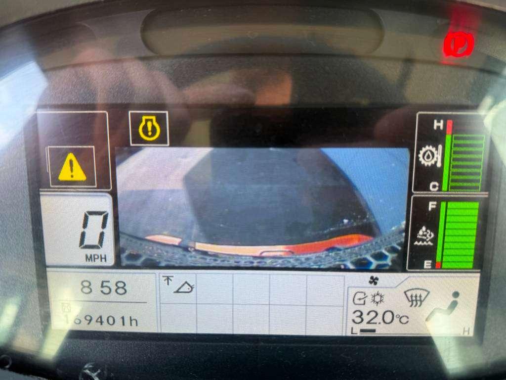 Hitachi ZW250-6 - CDC / 3rd Function / Auto Greasing Photo 12