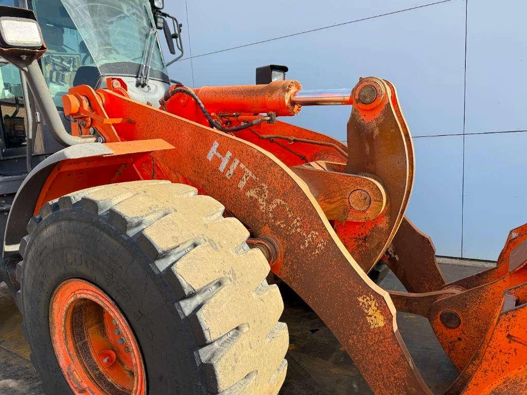 Hitachi ZW250-6 - CDC / 3rd Function / Auto Greasing Photo 17
