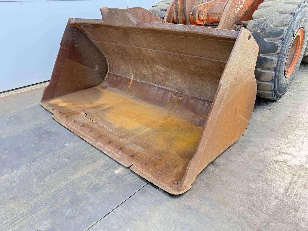 Hitachi ZW250-6 - CDC / 3rd Function / Auto Greasing Photo 22