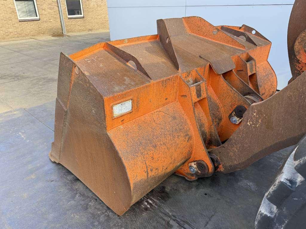 Hitachi ZW250-6 - CDC / 3rd Function / Auto Greasing Photo 23