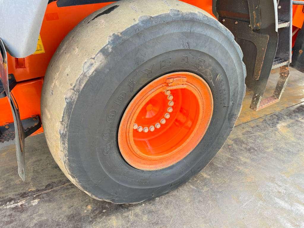 Hitachi ZW250-6 - CDC / 3rd Function / Auto Greasing Photo 29