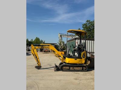 Komatsu PC16R-2 Photo 1