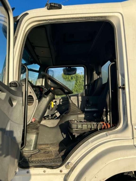 Mercedes-Benz Hook lifts truck Photo 5