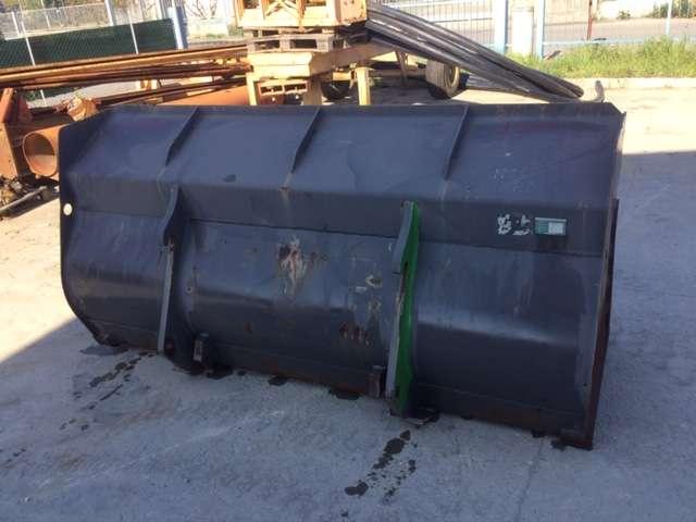 L45G Digging bucket Photo 5