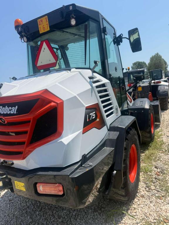 Bobcat L75 Photo 10