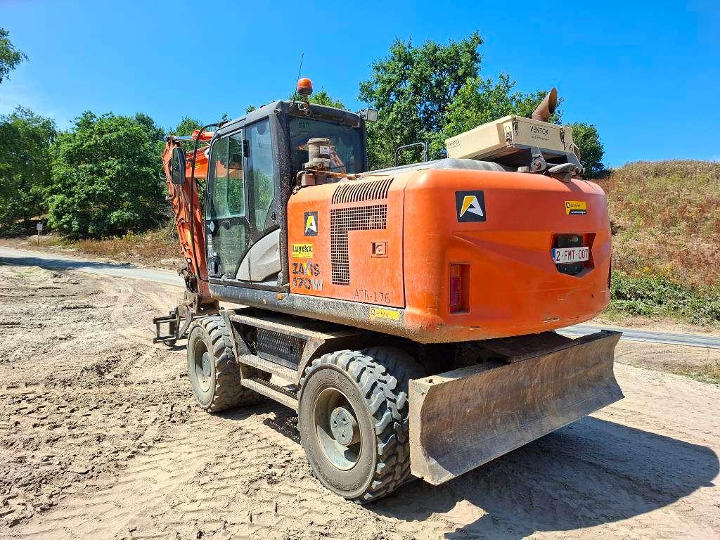 Hitachi ZX 170 W-5 B Photo 7