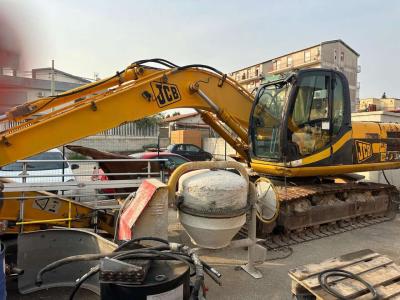 Volvo EC220ENL sold by Omeco Spa