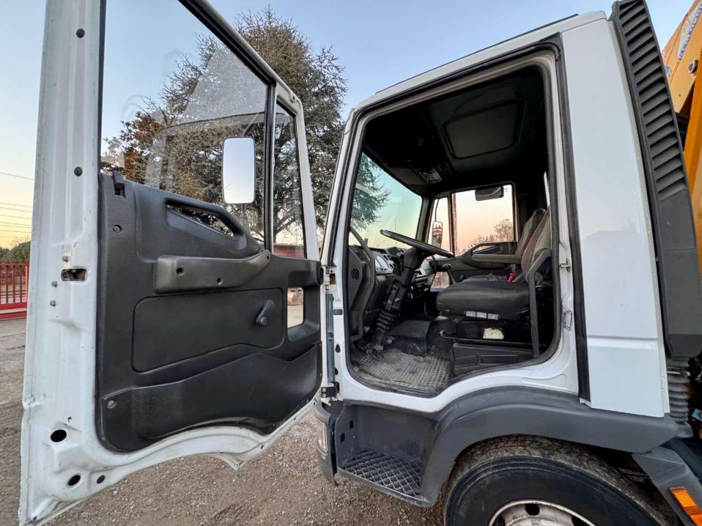 Iveco Eurocargo 100E18K Photo 6
