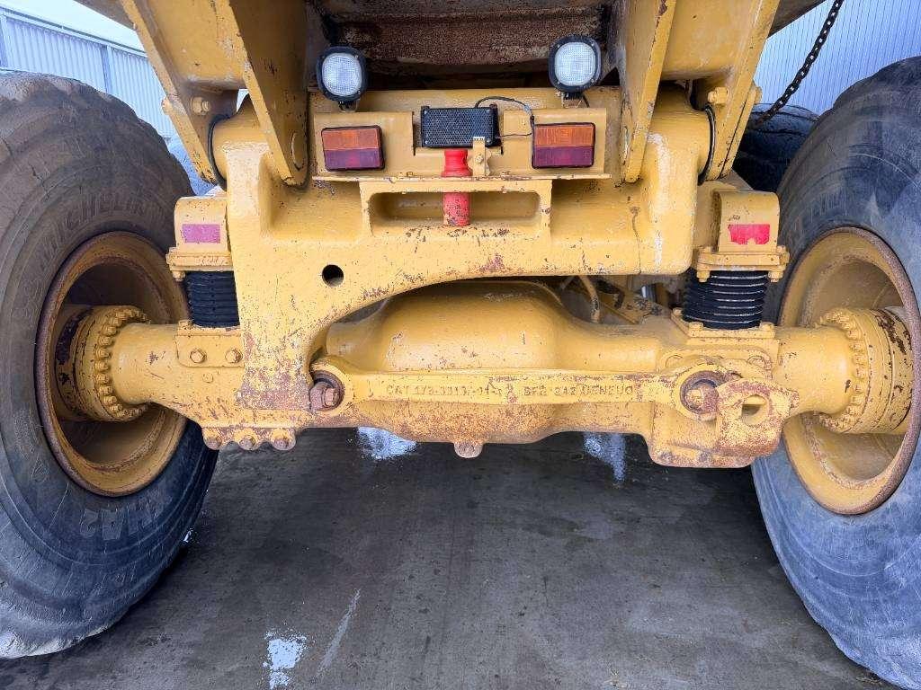 Caterpillar 735 Photo 24