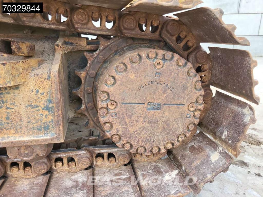 Komatsu HB215 LC -2 Photo 24