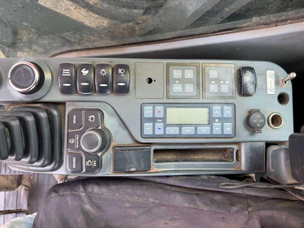 Doosan DX300LC-5 - Hammer Lines / Rear + Side Camera Photo 12