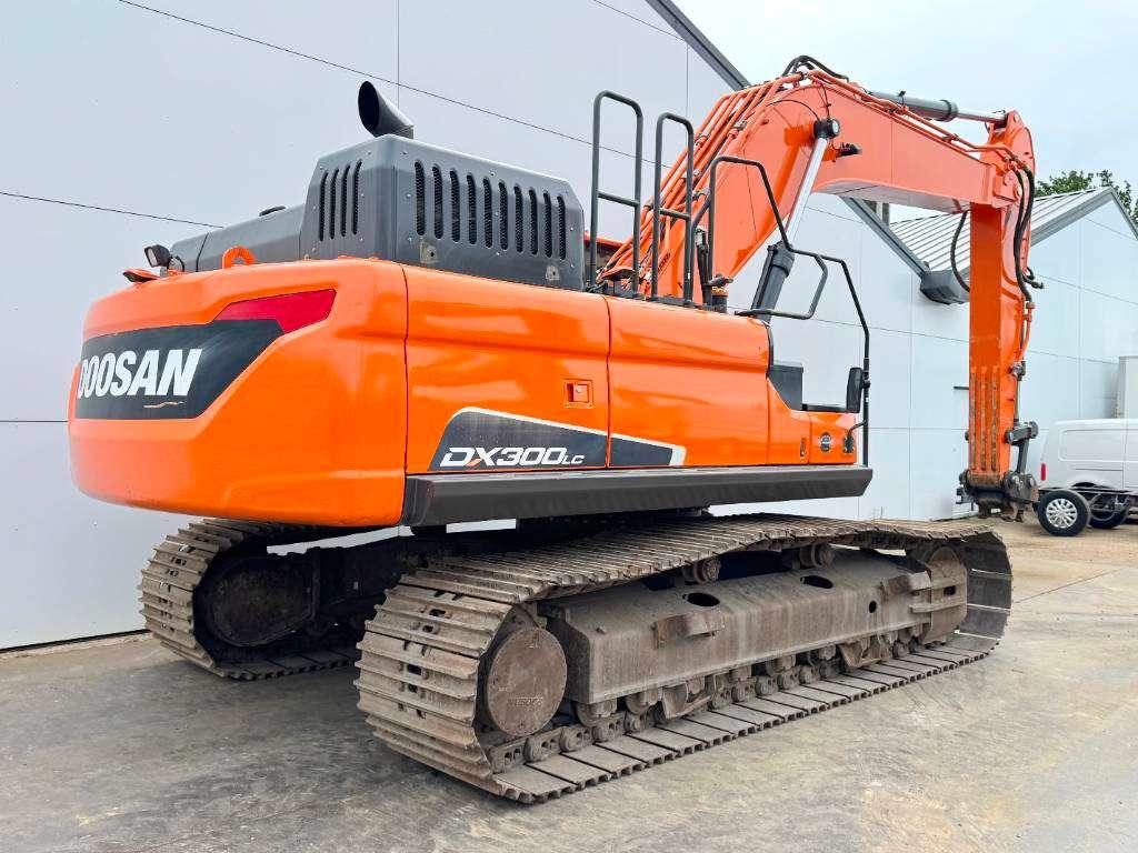 Doosan DX300LC-5 - Hammer Lines / Rear + Side Camera Photo 5
