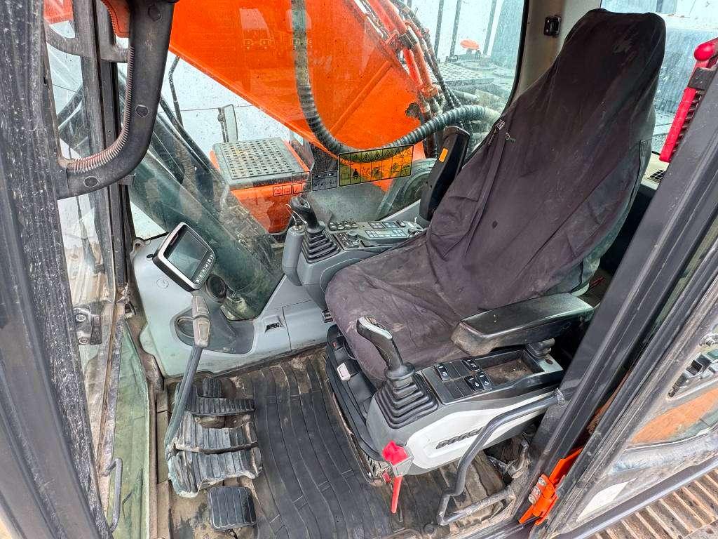 Doosan DX300LC-5 - Hammer Lines / Rear + Side Camera Photo 8