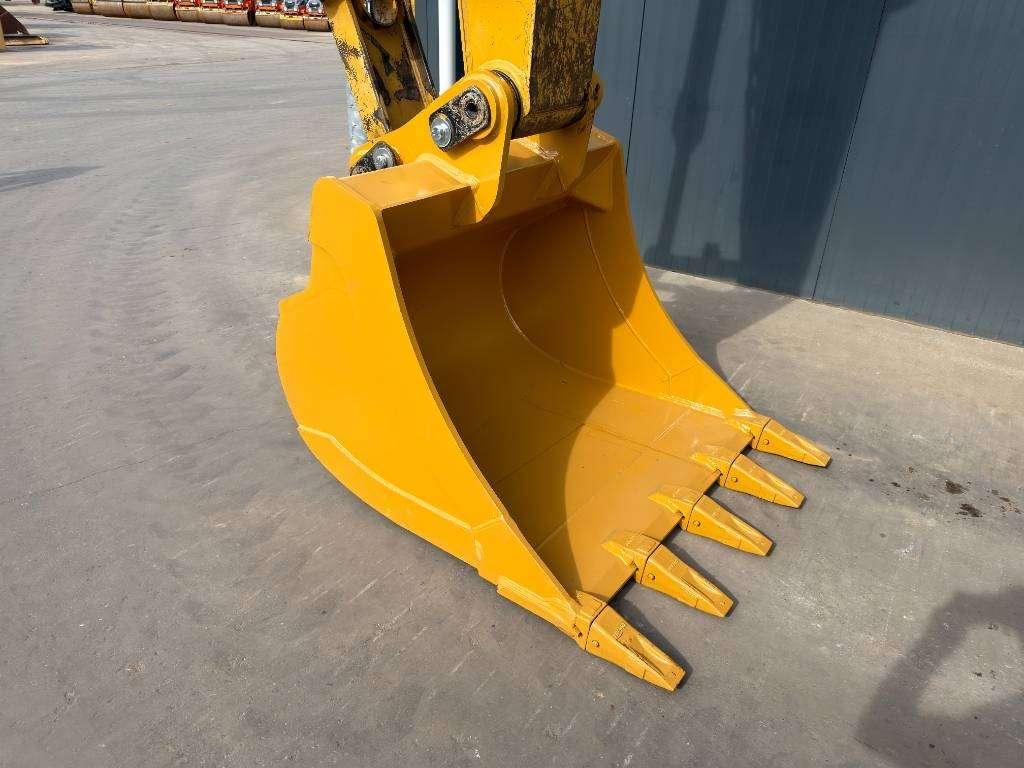 Caterpillar 320E L Photo 12