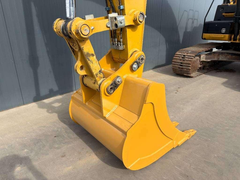 Caterpillar 320E L Photo 13