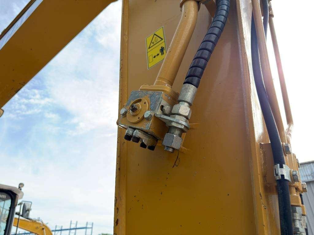 Caterpillar 320E L Photo 16