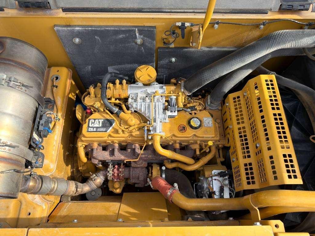 Caterpillar 320E L Photo 25