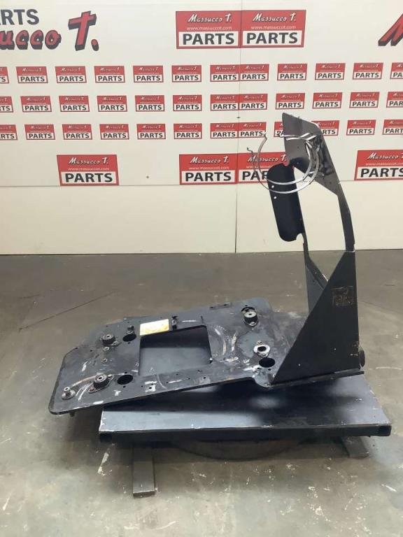 Engine mount for JLG LIFT 450 AJ Photo 1