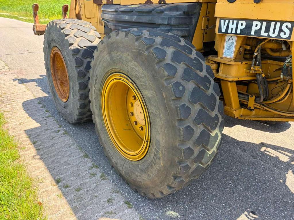 Caterpillar 140H Photo 14