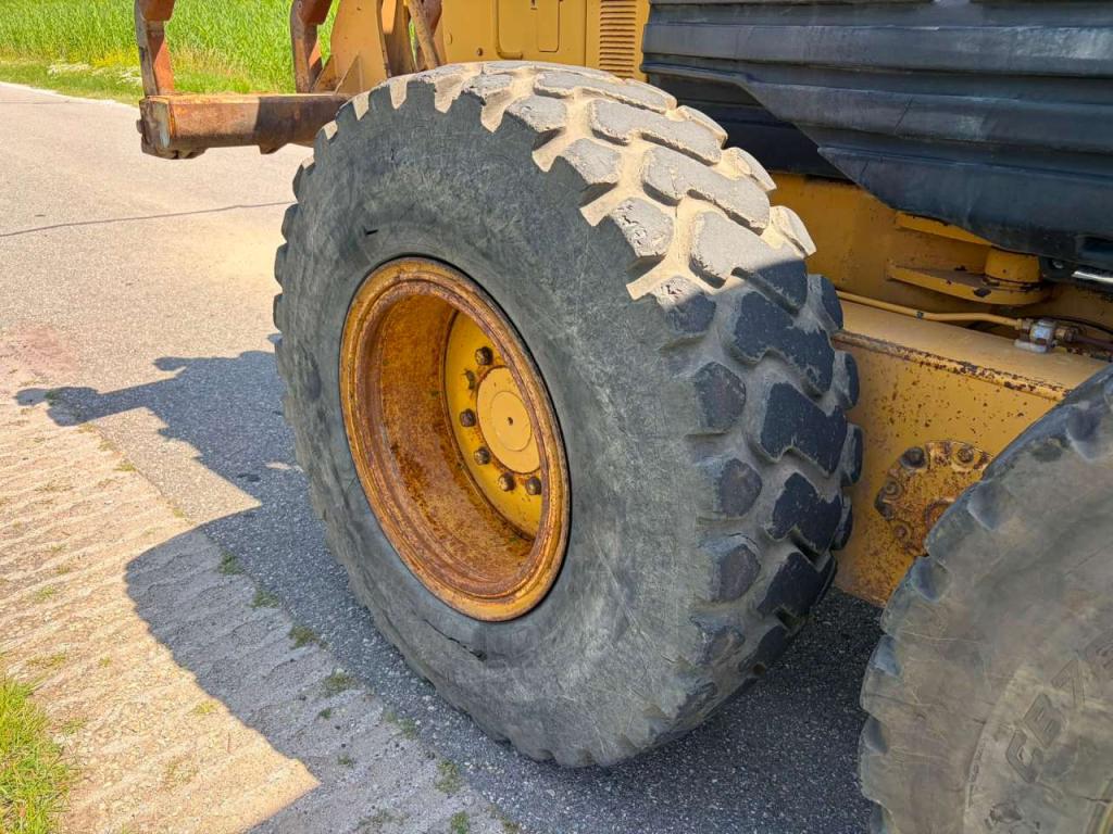 Caterpillar 140H Photo 15