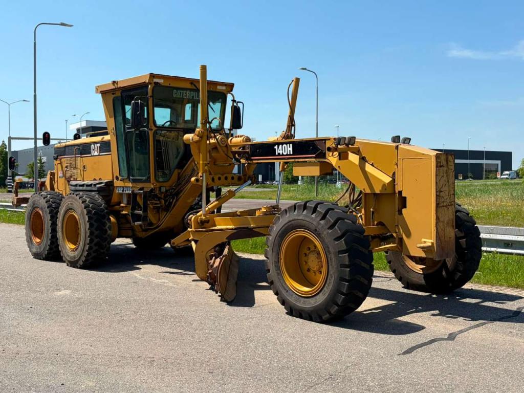 Caterpillar 140H Photo 7