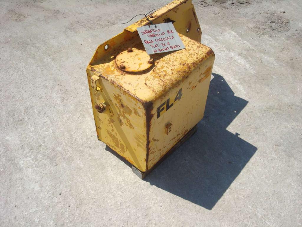 Oil tank for Fiat Allis FL 4C Photo 2