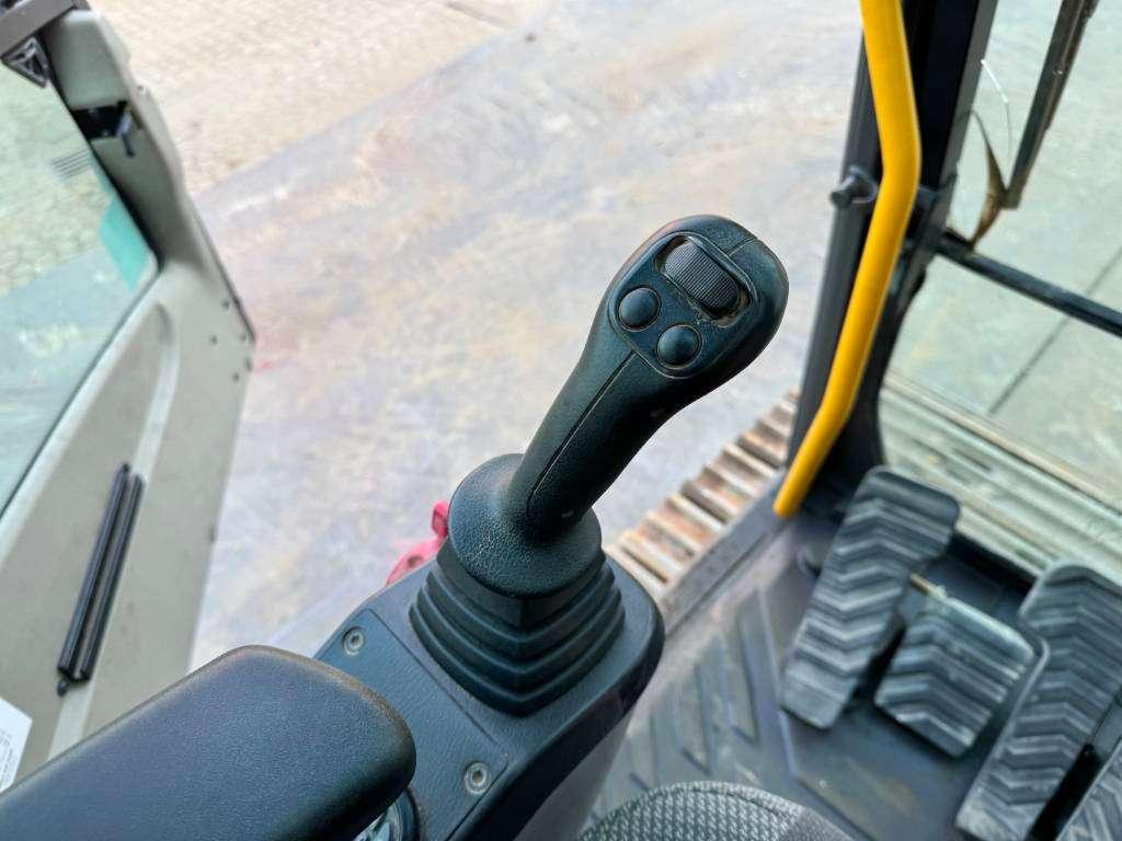 Volvo EC180DL - Triple Boom / Hammer Lines Photo 10