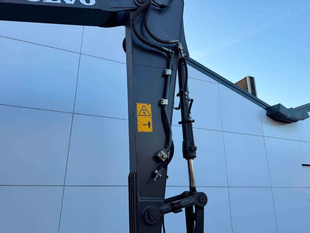 Volvo EC180DL - Triple Boom / Hammer Lines Photo 19