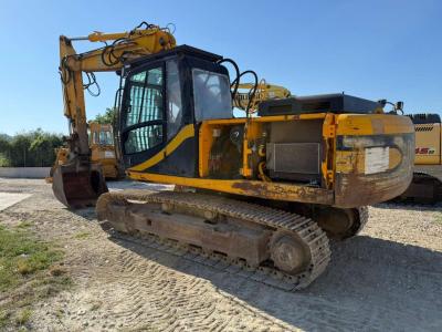 JCB 220 sold by Commerciale Adriatica Srl