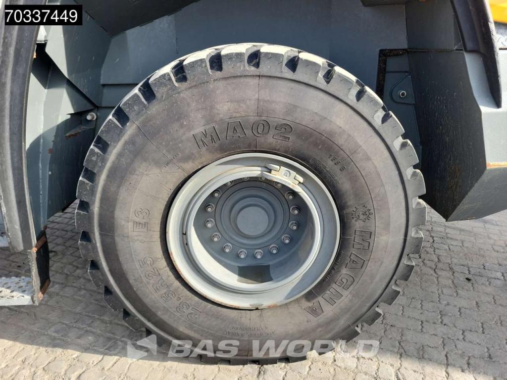 Liebherr L550 Photo 30