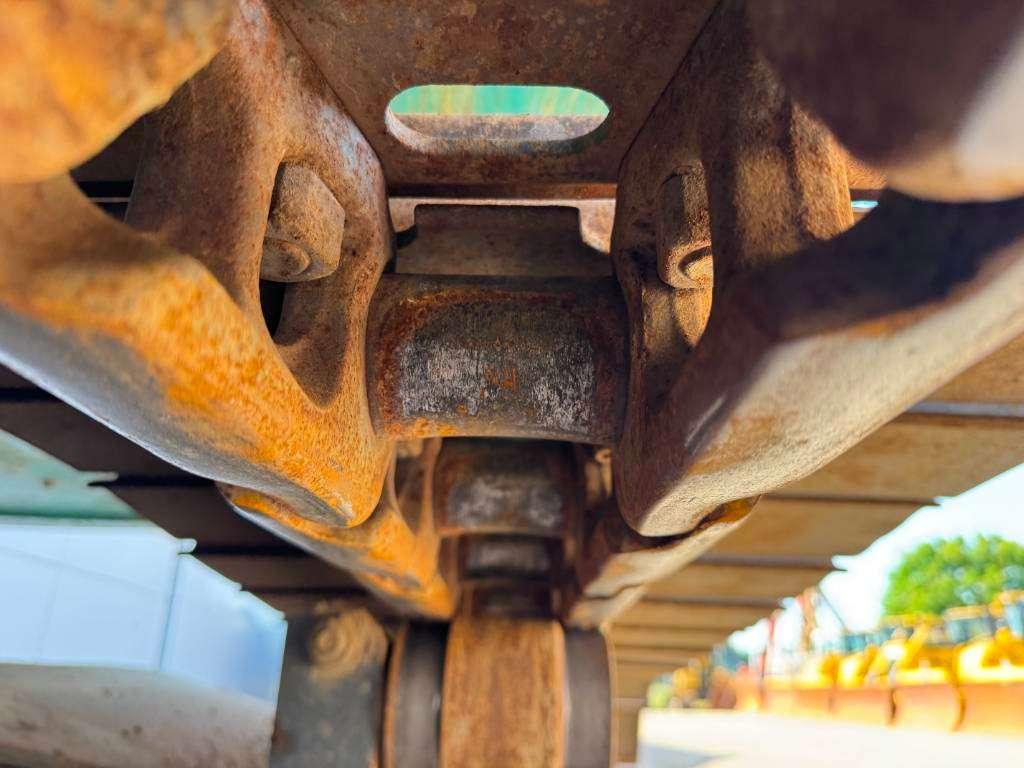 Kobelco SK230SRLC-5 - Tilting Bucket / Automatic Greasing Photo 28