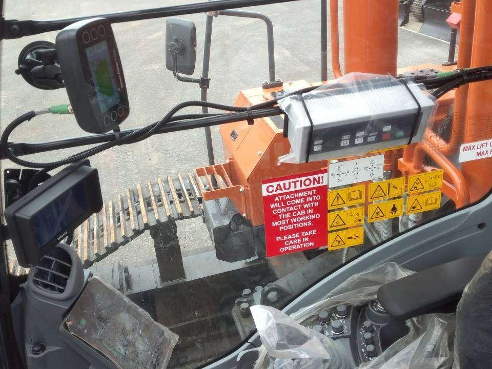 Hitachi ZX490LCH-7 Photo 6