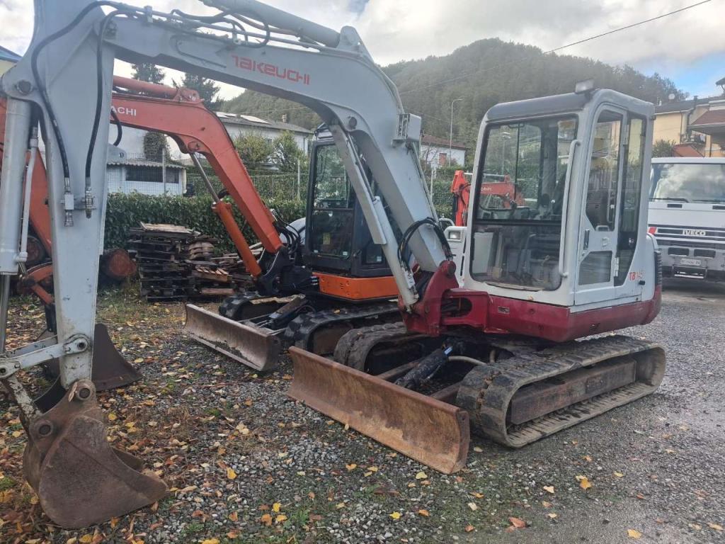 Takeuchi TB145 Photo 2