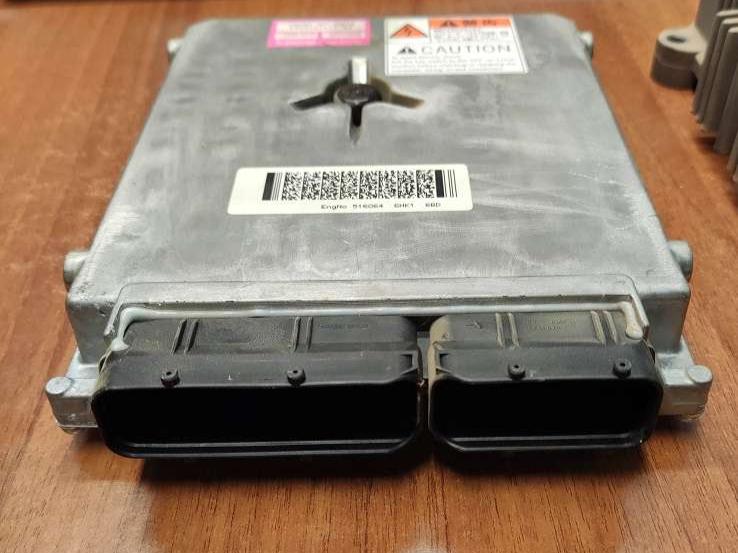 Junction box for Isuzu 6HK1 Photo 2