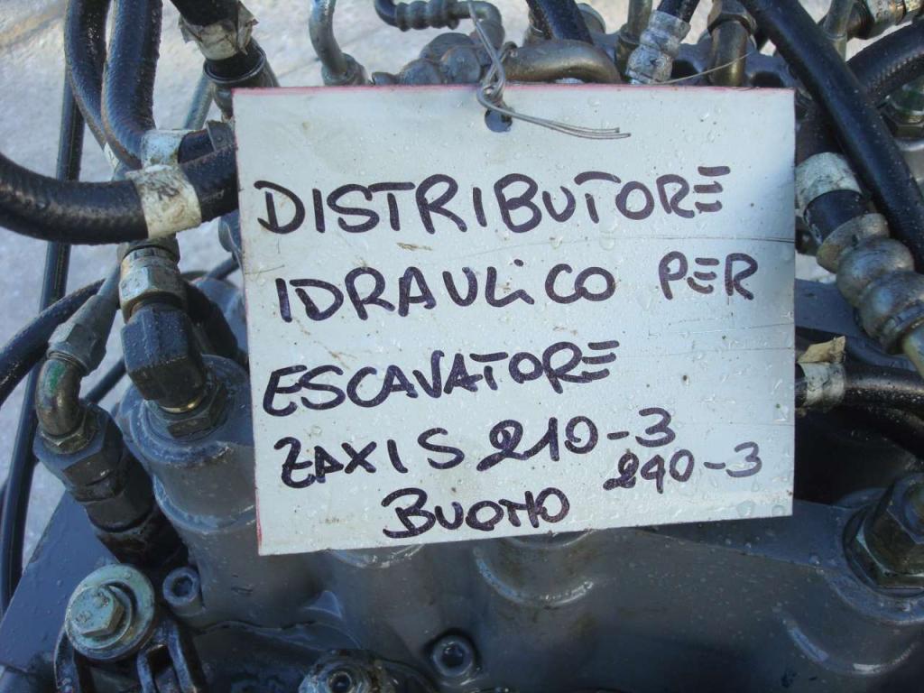 Hydraulic distributor for ZAXIS 210.3  E 240.3 Photo 4