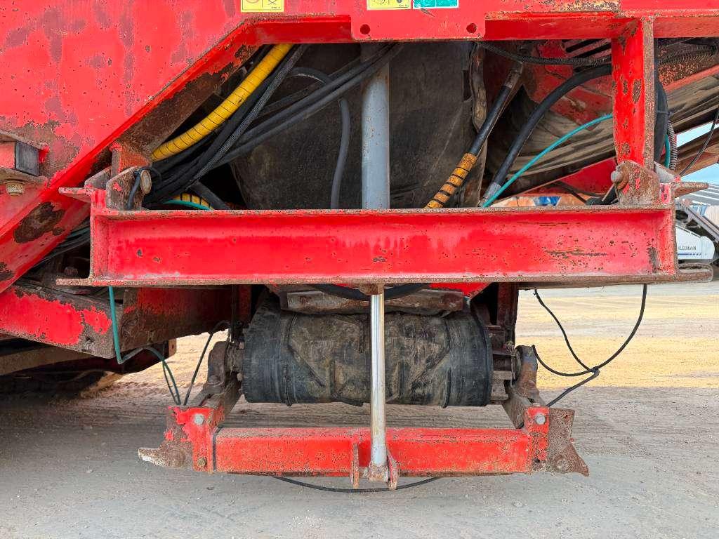 Terex Finlay 883T - 2 Side Conveyor / Auto Greasing Photo 30
