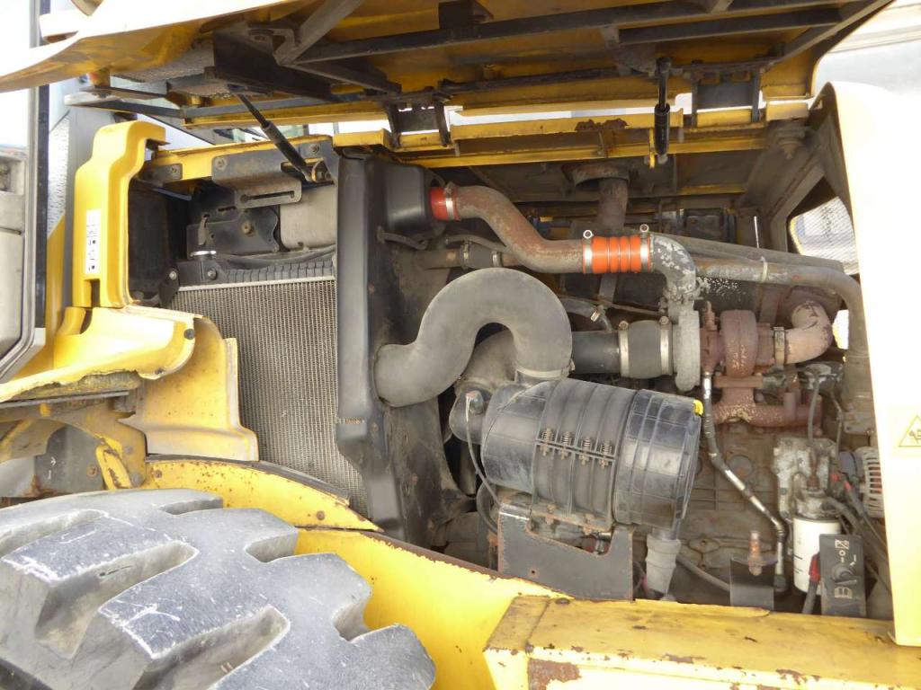 New Holland W130 Photo 25