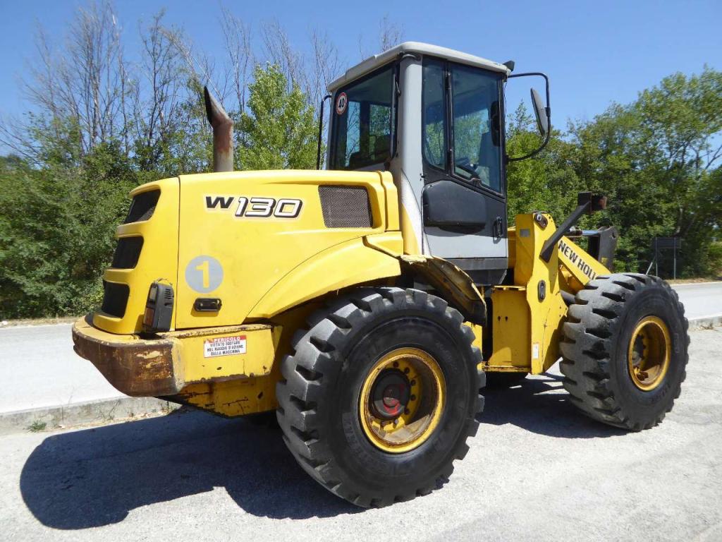 New Holland W130 Photo 7