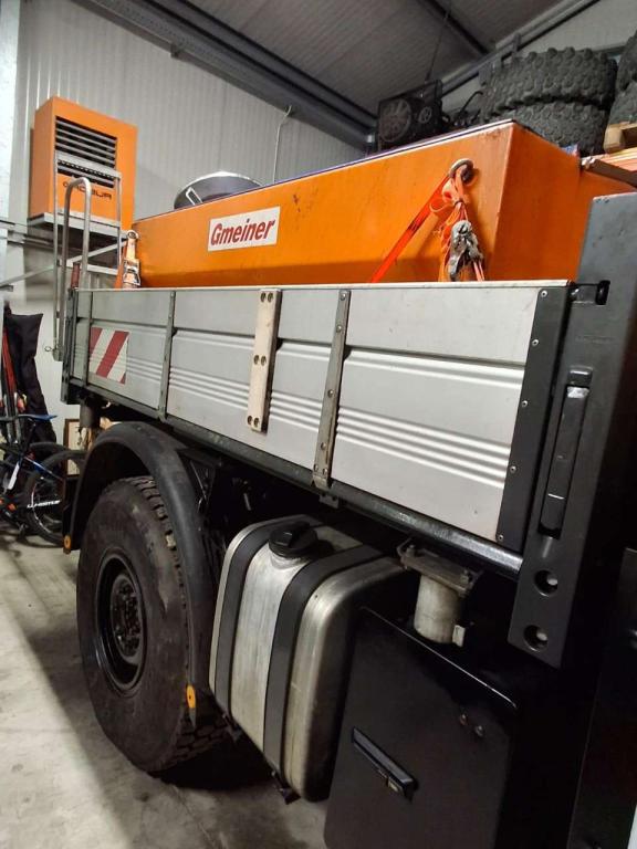 Unimog U300 Photo 8