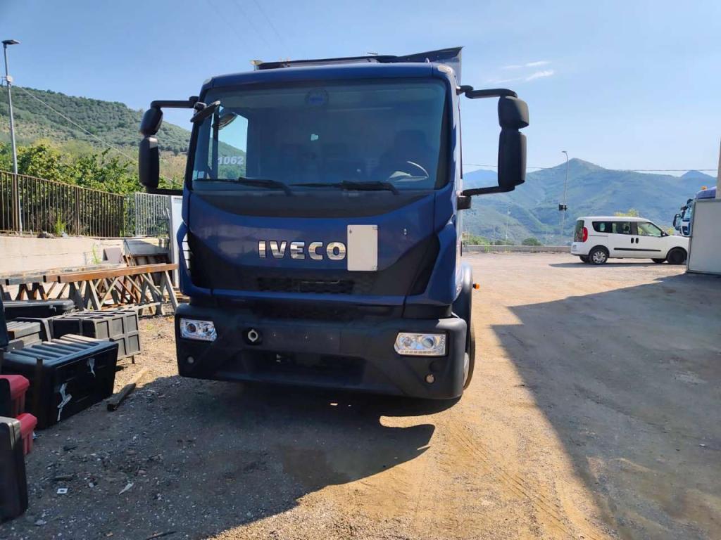 Iveco EUROCARGO CUBE 120-220 Photo 14
